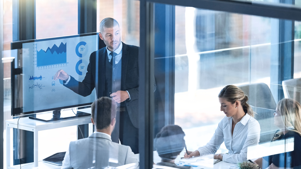 How connected CRM, customer support and ERP platforms create stronger processes across sales, service and finance.
